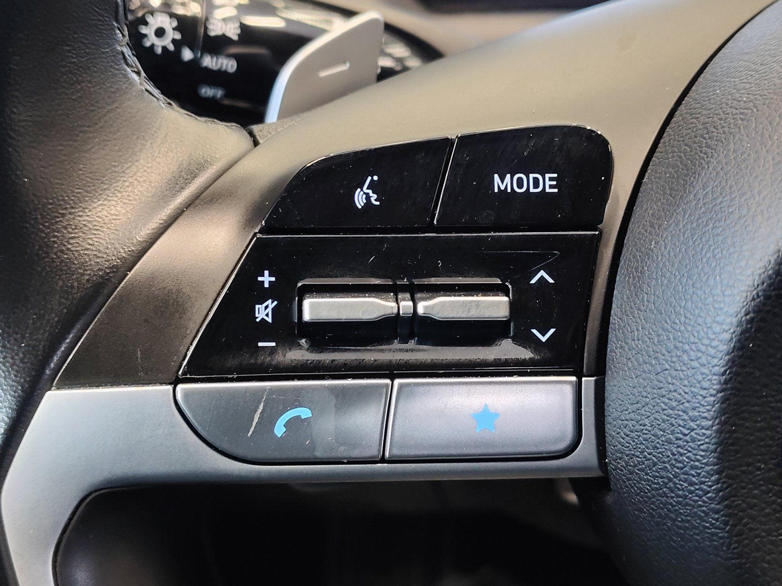 Used Car 2023 Hyundai Santa Cruz  Limited For Sale Under $30,000 In San Antonio, Texas