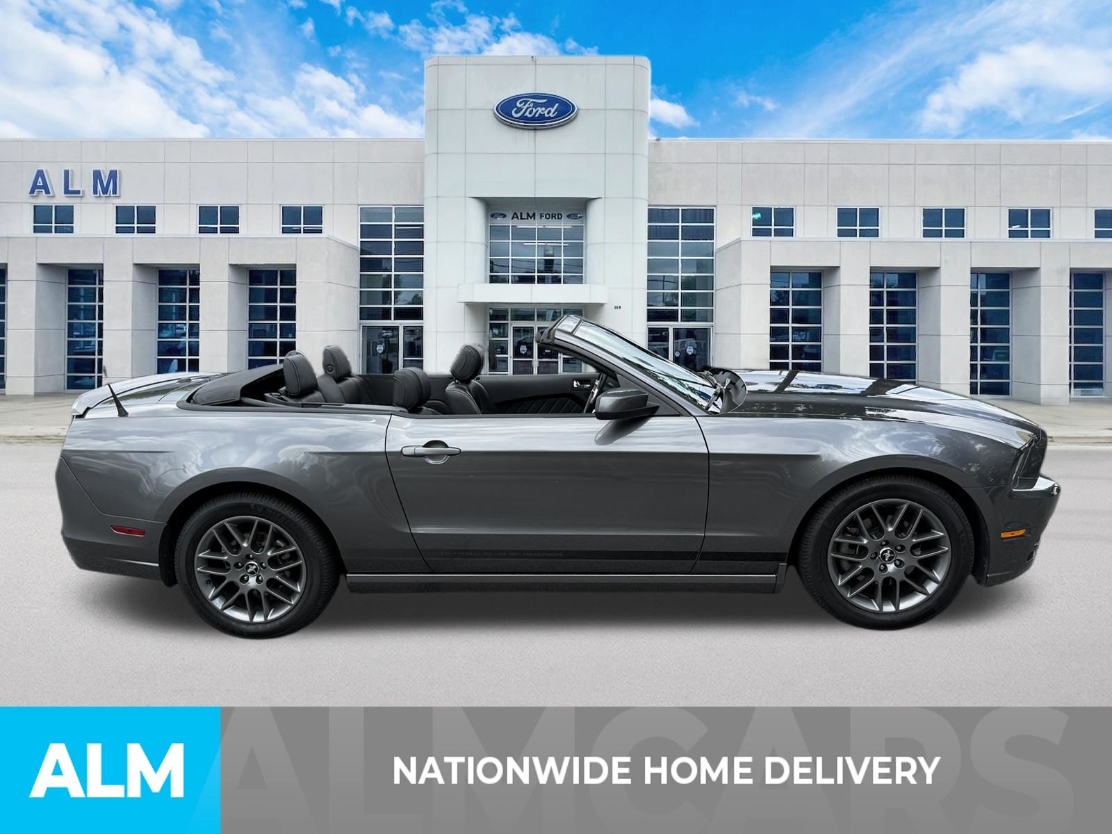 Used 2014 Gray Ford V6 Premium image 4