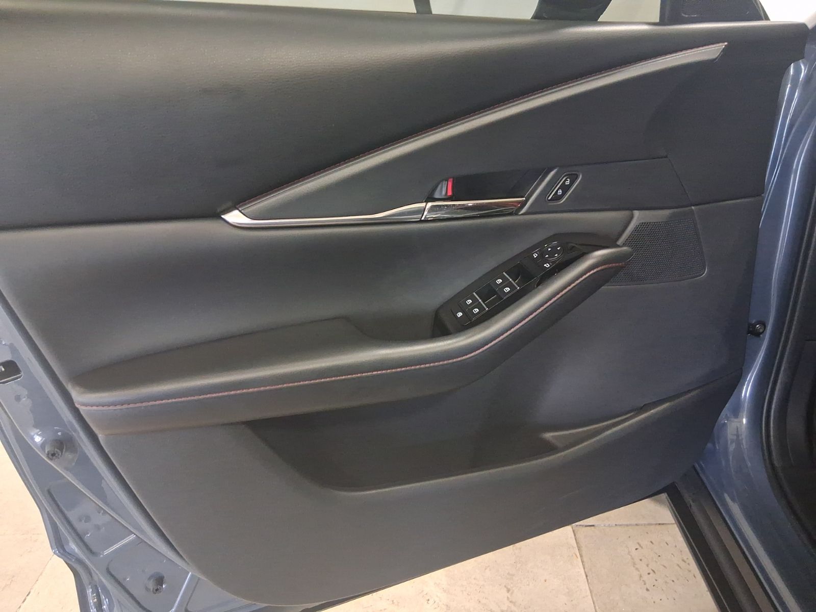 Used Car 2023 Mazda Cx-30  2.5 S Carbon Edition For Sale Under $30,000 In Austin, Texas