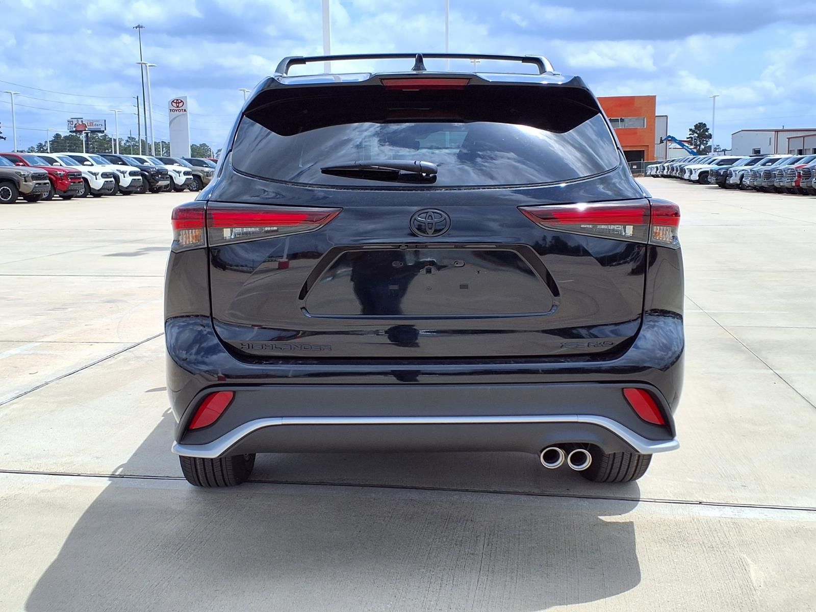 2026 Toyota Highlander XSE - 6