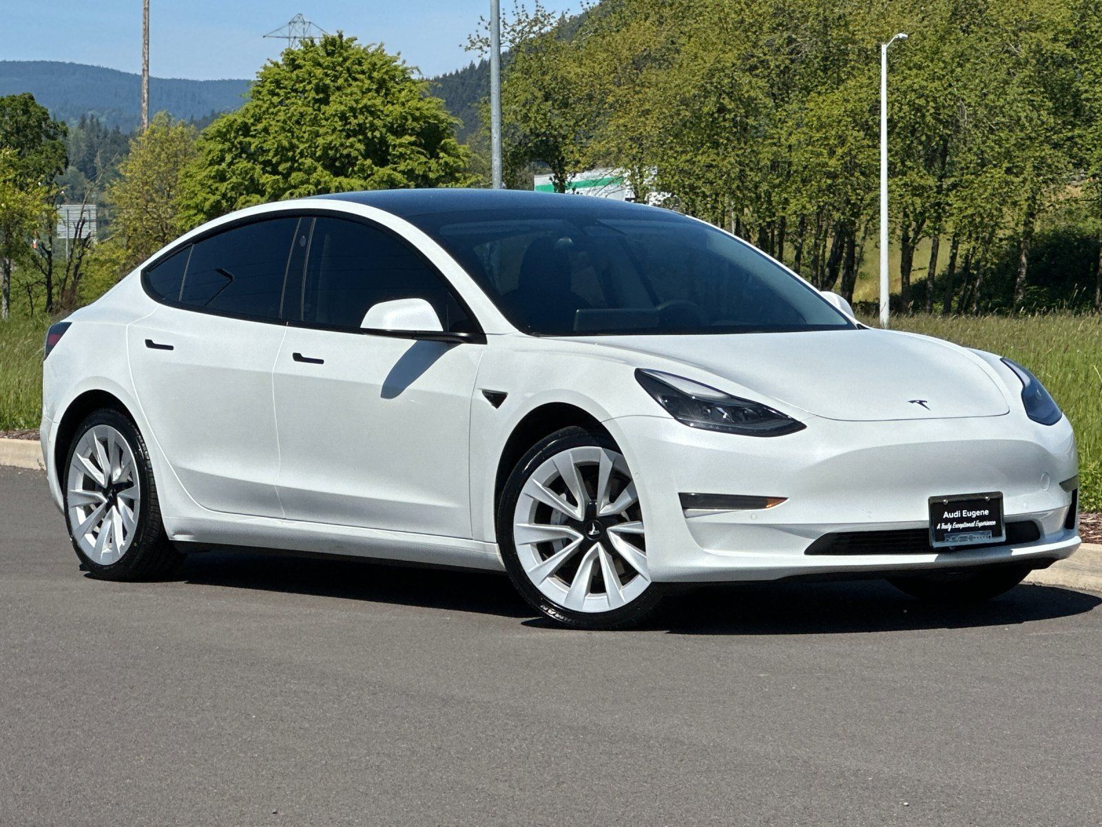 Pearl White Multi-Coat 2021 Tesla Model 3 Standard Range Plus RWD Sedan Rear-Wheel Drive 1-Speed Automatic