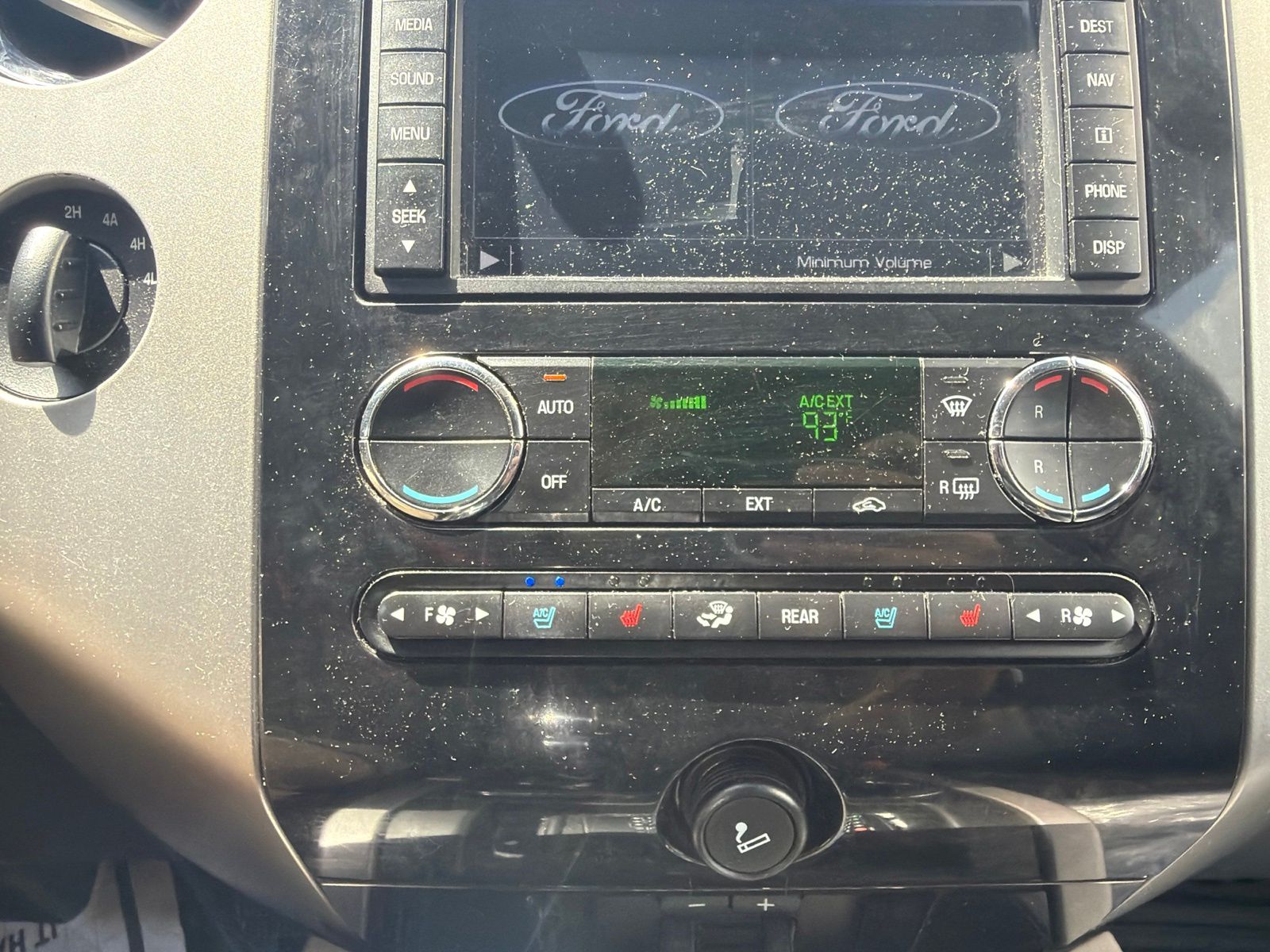 Used 2013 White Ford Limited image 15