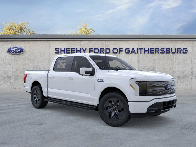 2025 Ford F-150 Lightning Lariat