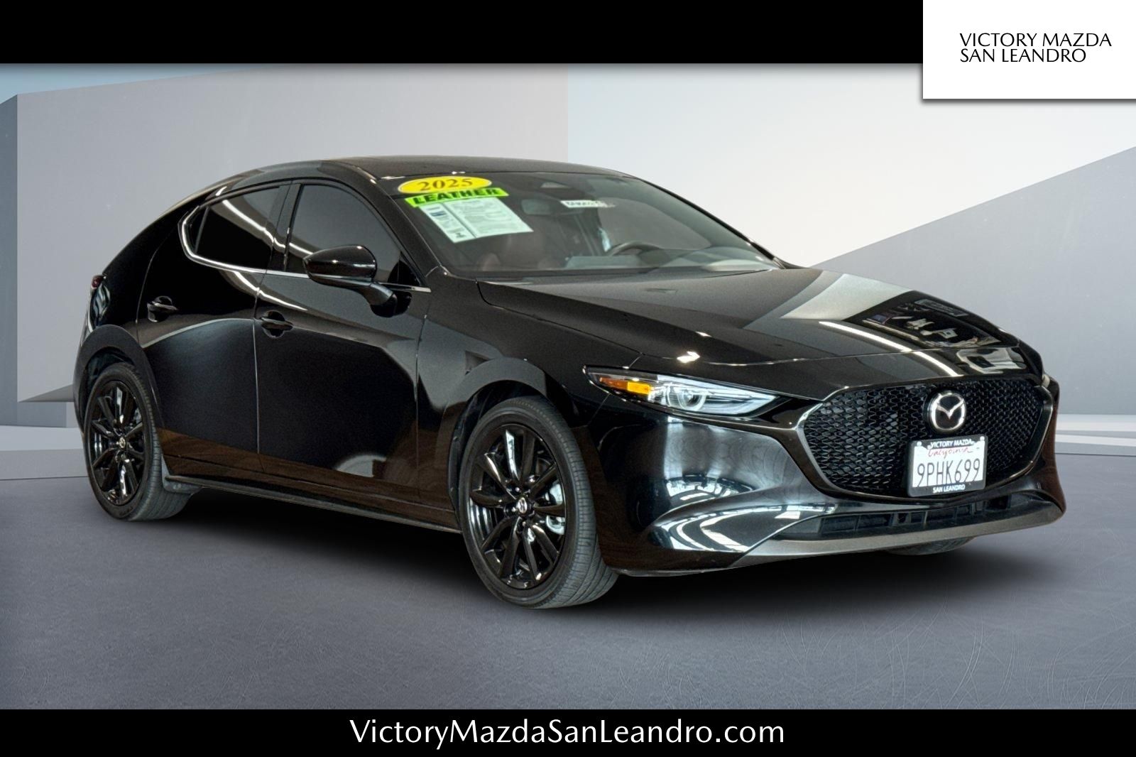 Jet Black 2025 Mazda MAZDA3 Hatchback Front-Wheel Drive 6-Speed Manual