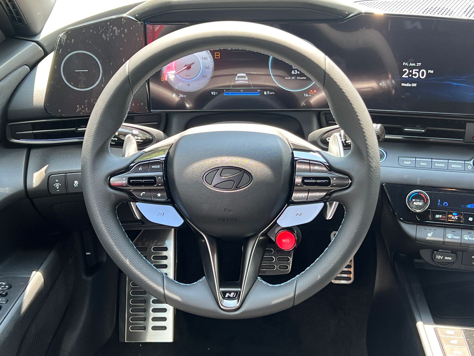 2025 Hyundai Elantra N Base photo 16
