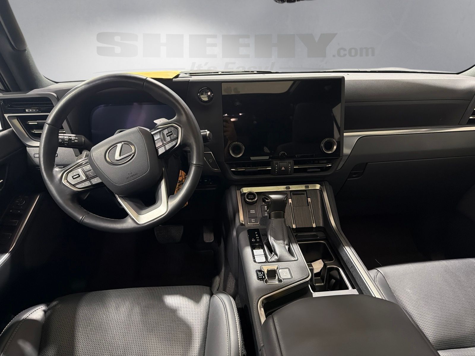 Used 2025 Black Lexus 550 Luxury+ image 7