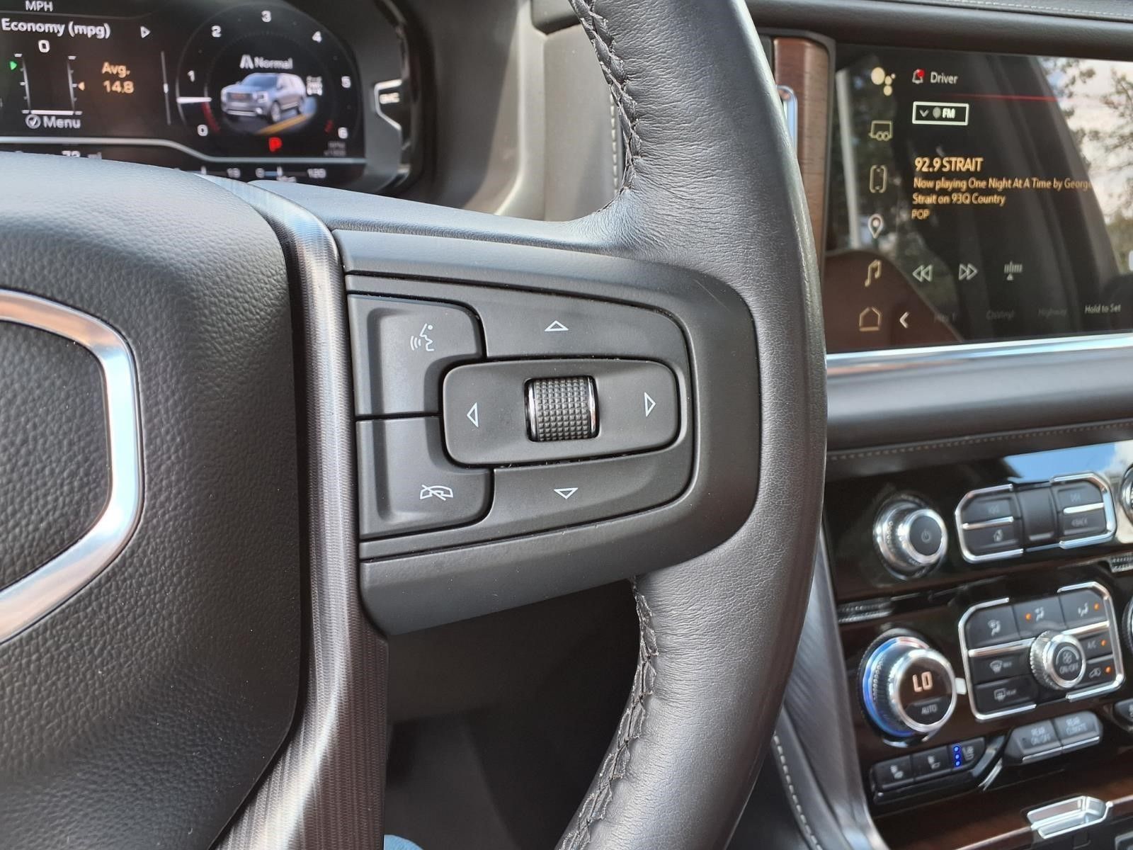 2023 GMC Yukon Denali Ultimate White at DeMontrond Auto Country