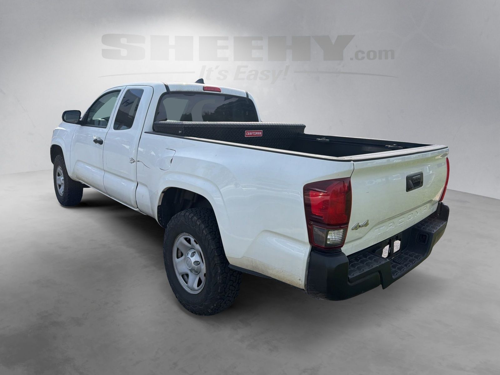 Used 2019 Super White Toyota SR image 14
