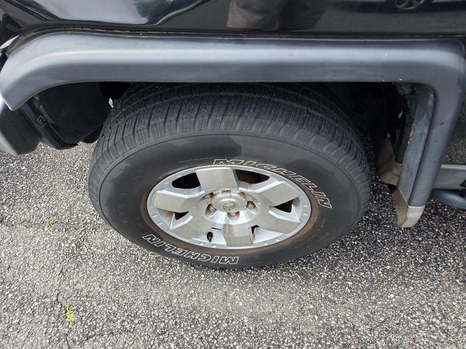Used 2007  Toyota Base image 4