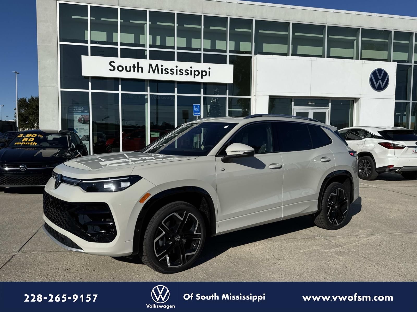 2026 Volkswagen Tiguan SEL R-Line Turbo 4Motion