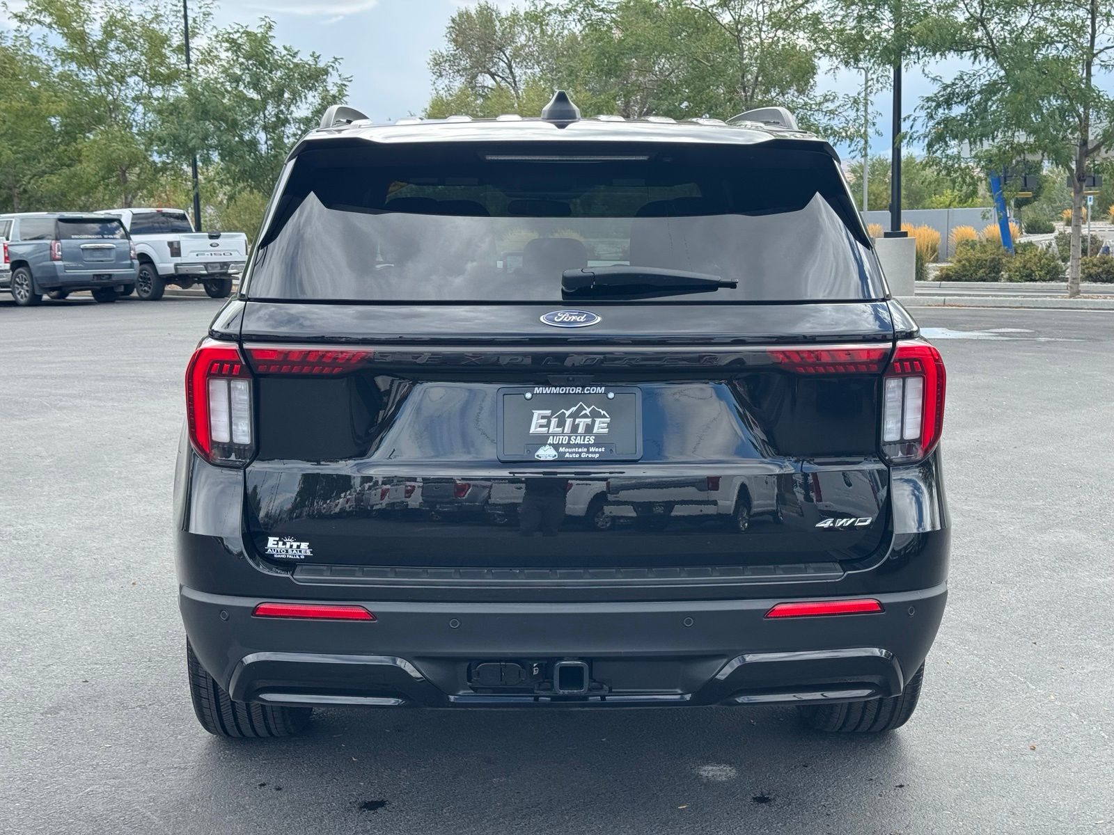 Used 2025 Ford Explorer SUV