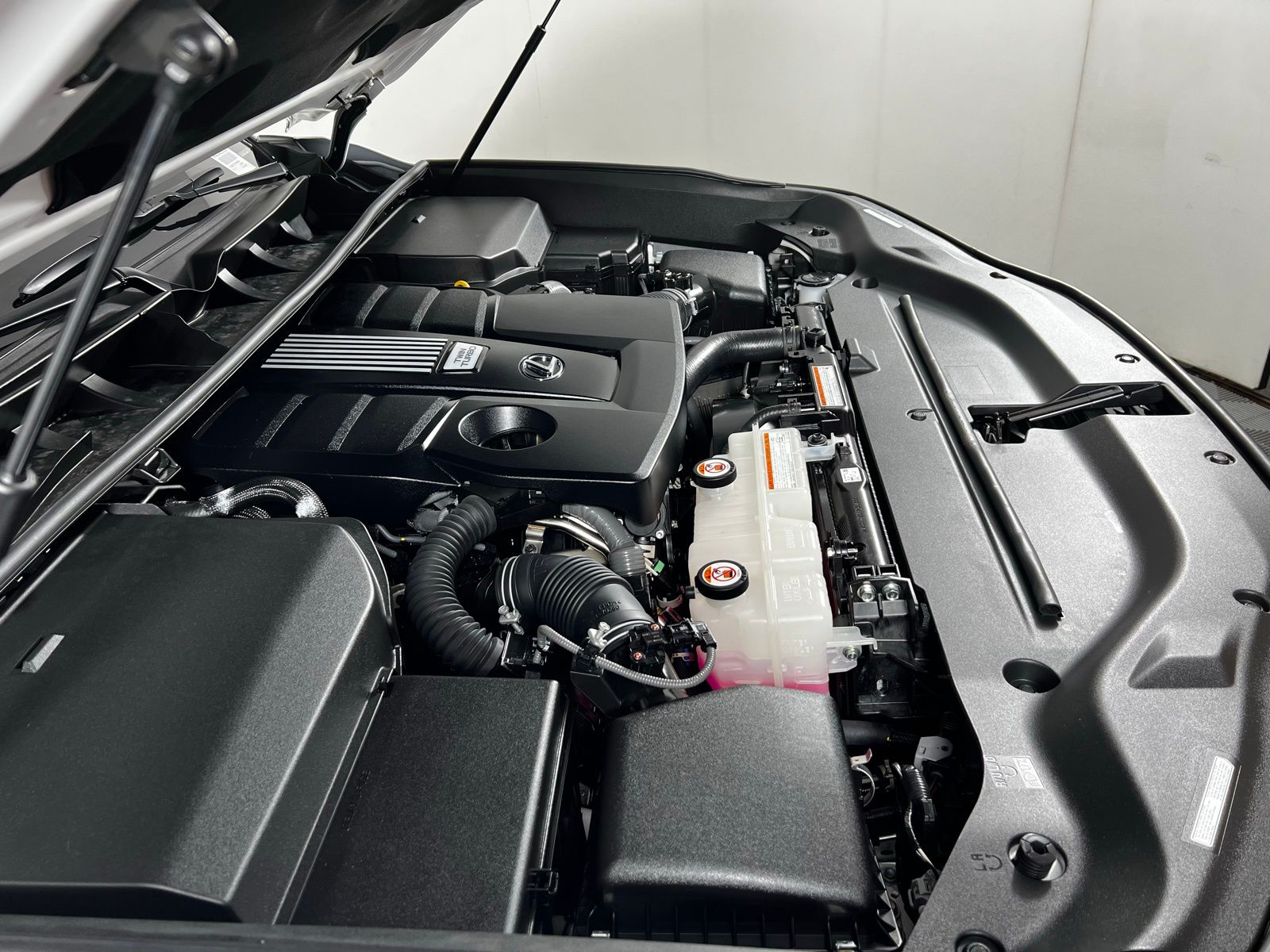 Thumbnail: 2024 Lexus LX - 10