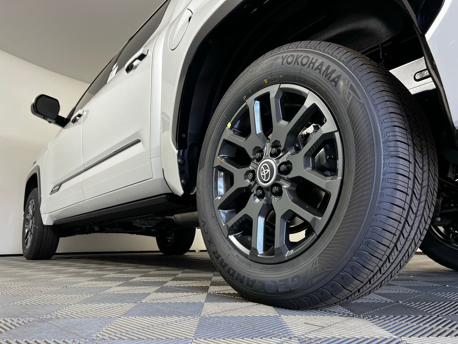 2025 Toyota Tundra Platinum 24