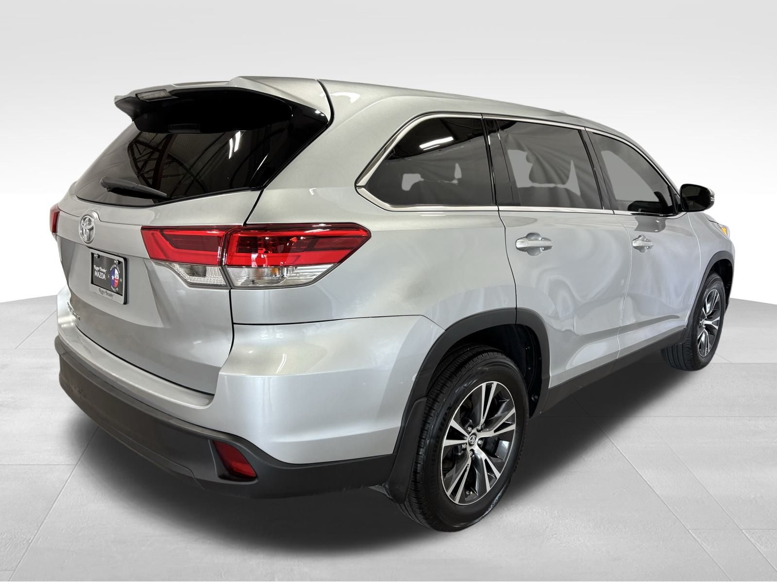 Used Car 2019 Toyota Highlander  For Sale Under $25,000 In Austin, Texas