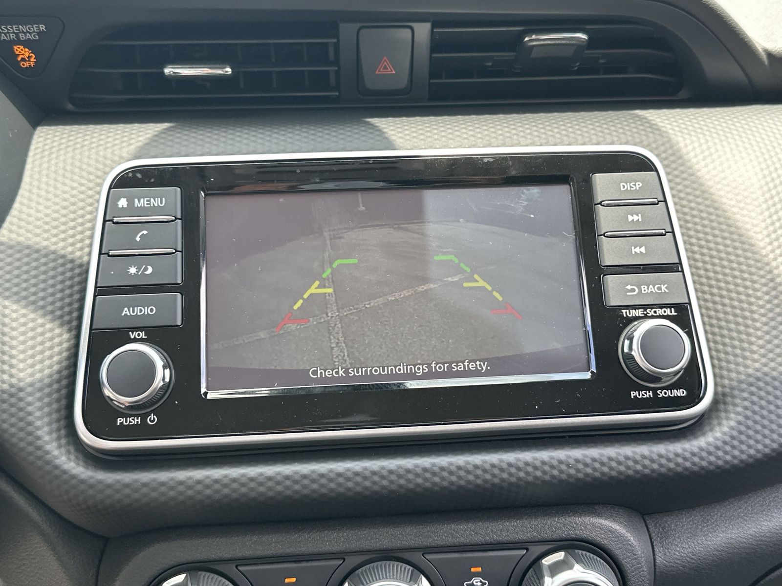 2025 Nissan Kicks Play S photo 4