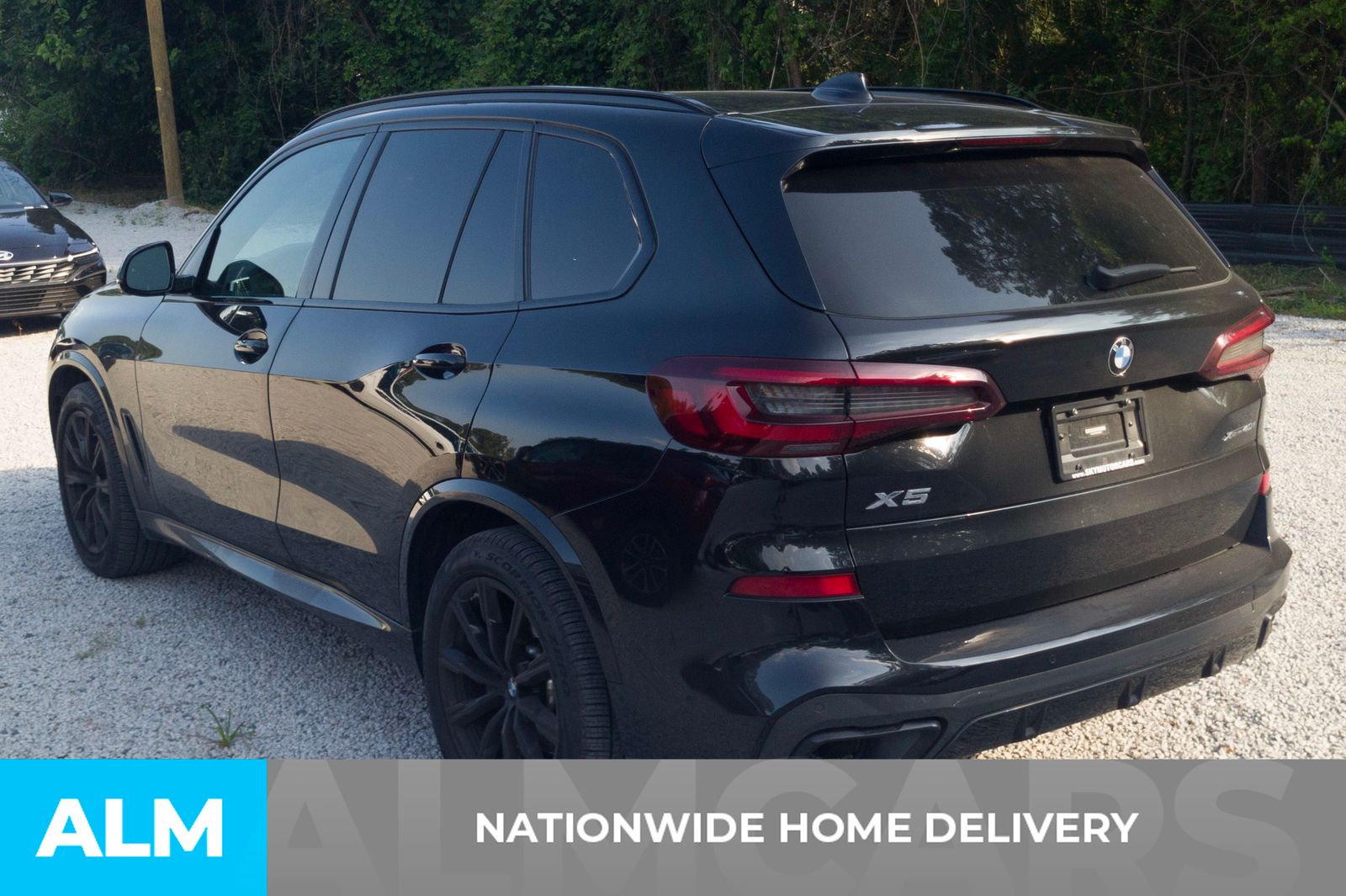 Used 2022 Black BMW xDrive40i image 4