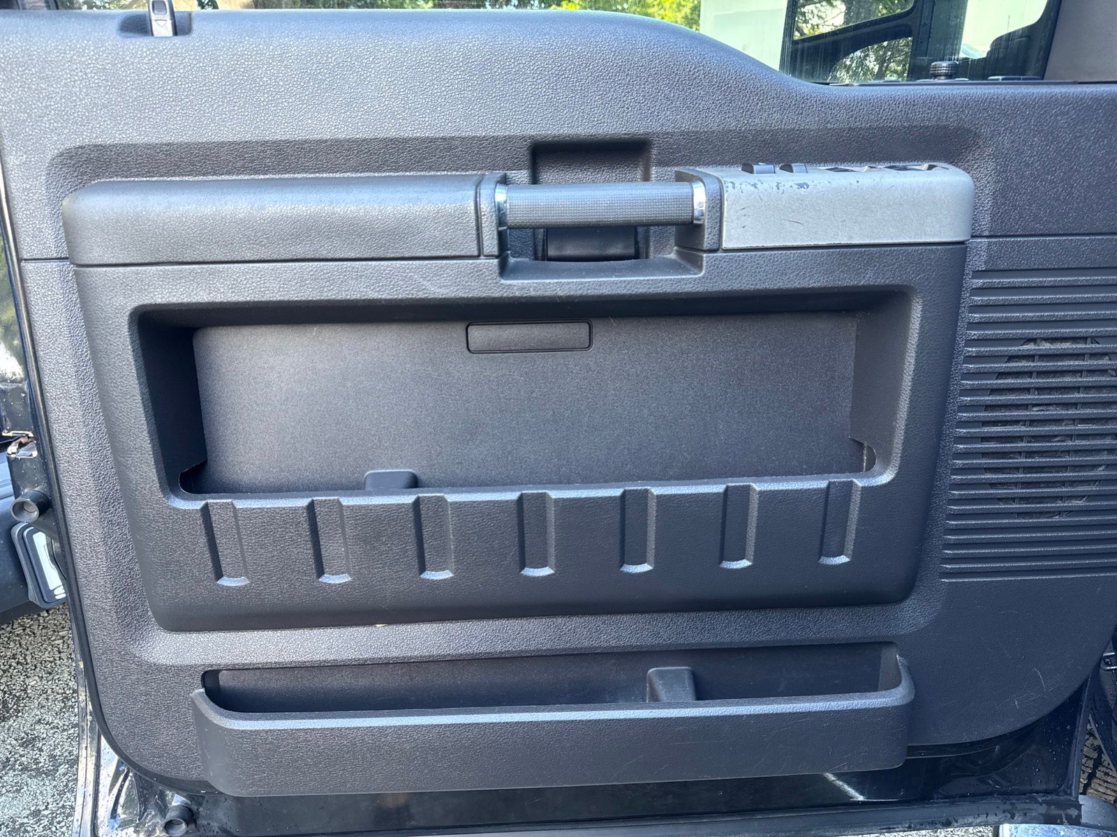 Used 2015 Tuxedo Black Metallic Ford Lariat image 25