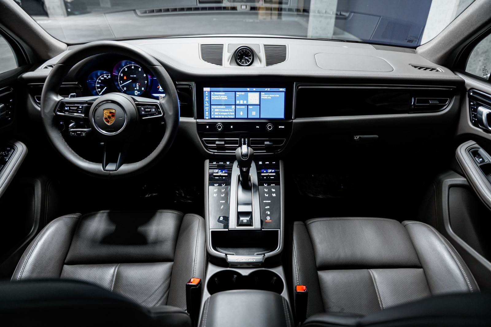 2024 Porsche Macan S — photo 19