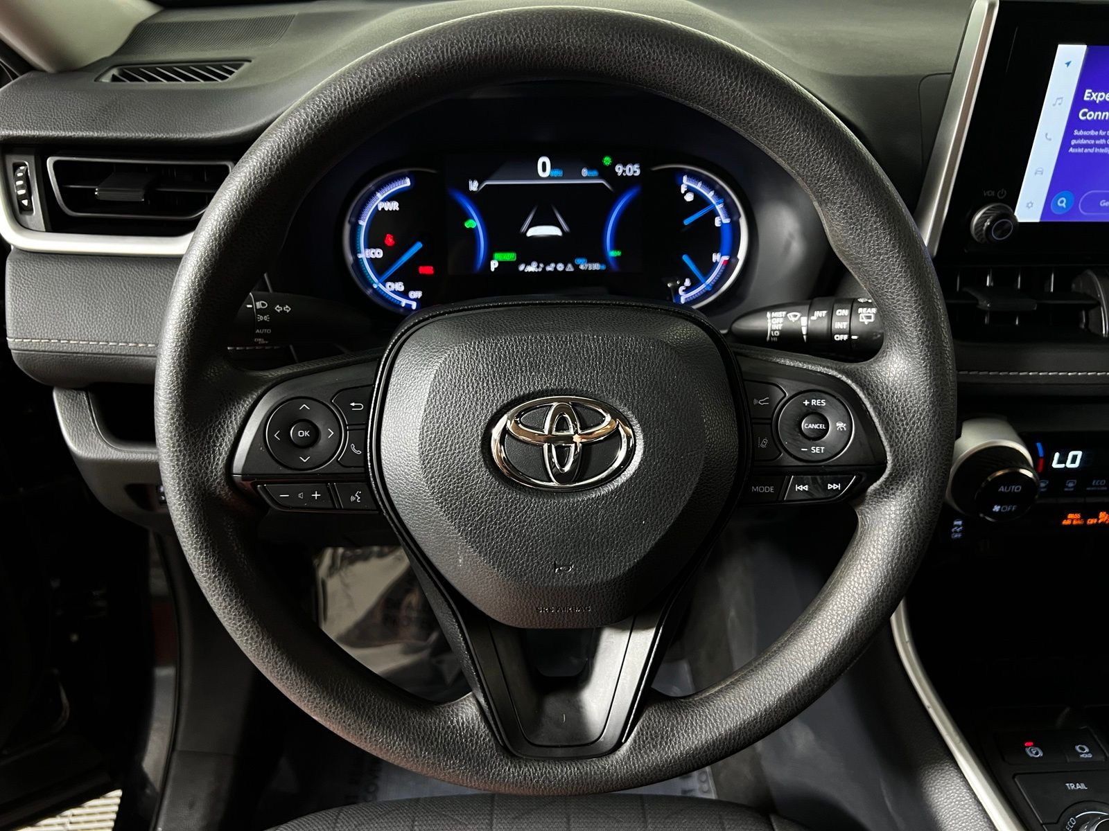 Thumbnail: 2025 Toyota RAV4 - 15