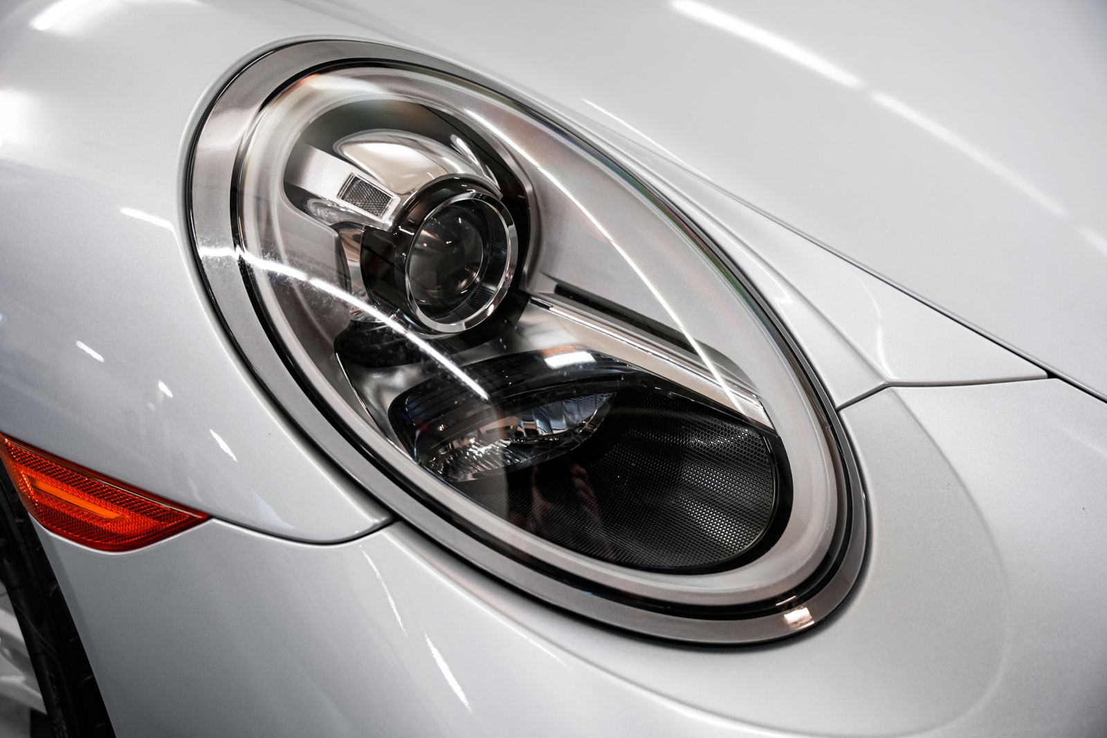 2017 Porsche 911 Targa 4 — photo 29