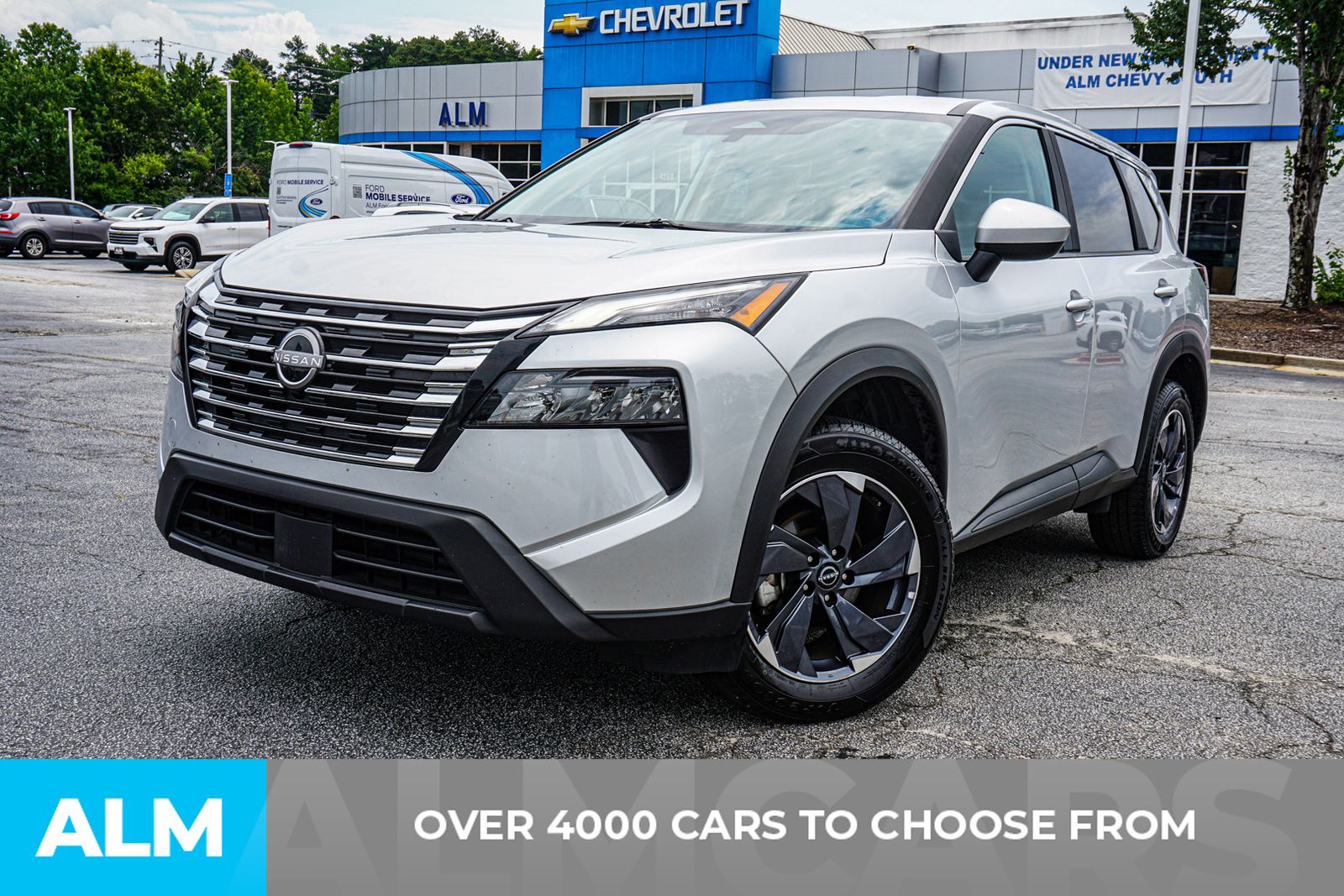 Used 2025 Silver Nissan SV image 3