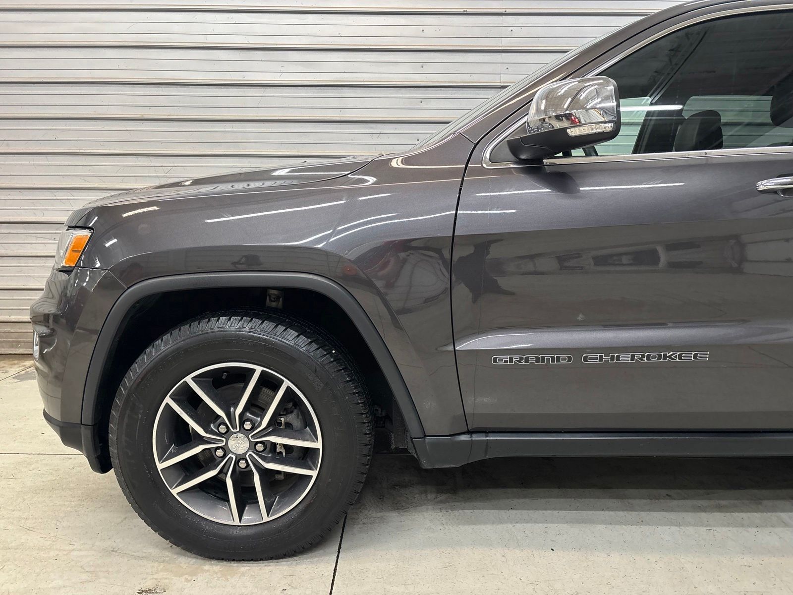 2018 Jeep Grand Cherokee Limited - Image 4