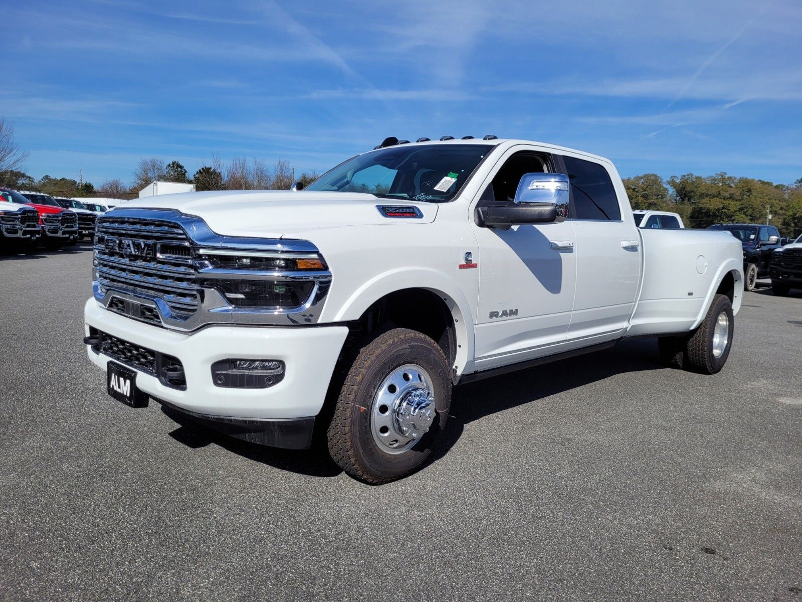 2026 RAM 3500 Limited Crew Cab LB DRW 4WD