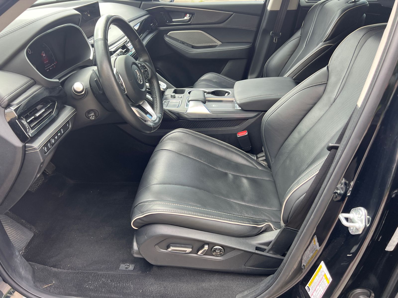 Used 2024 Majestic Black Pearl Acura Advance image 9
