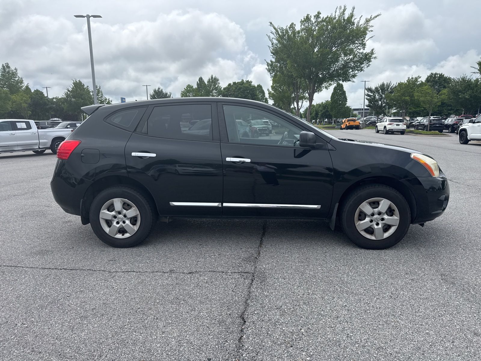 View vehicle photo 4