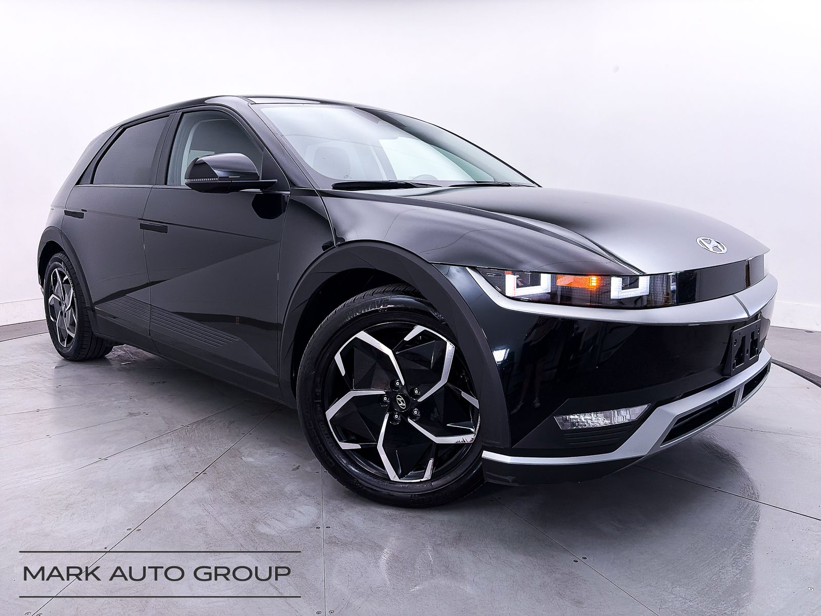 2024 Hyundai IONIQ 5 SE