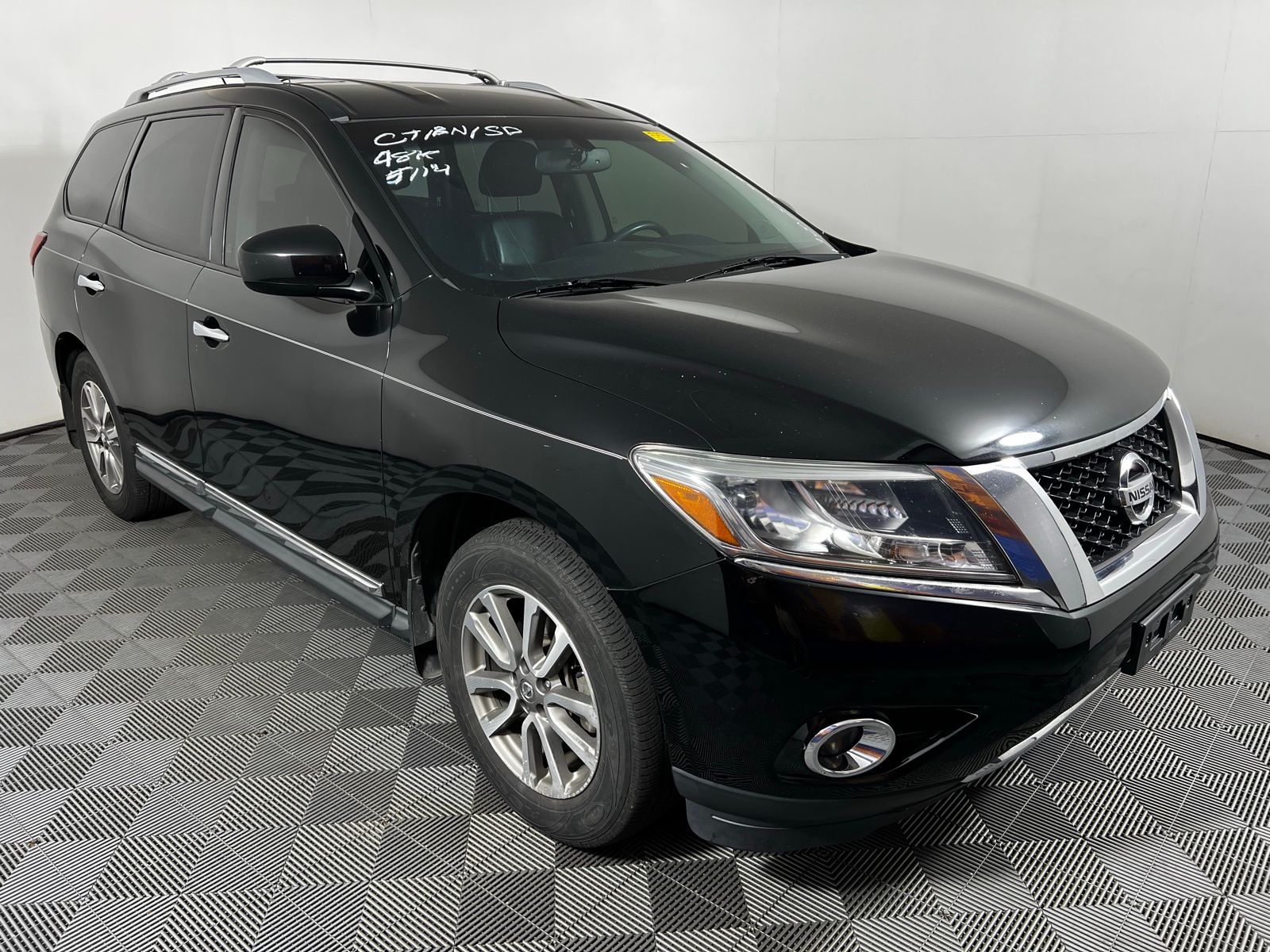 2014 Nissan Pathfinder SL 3