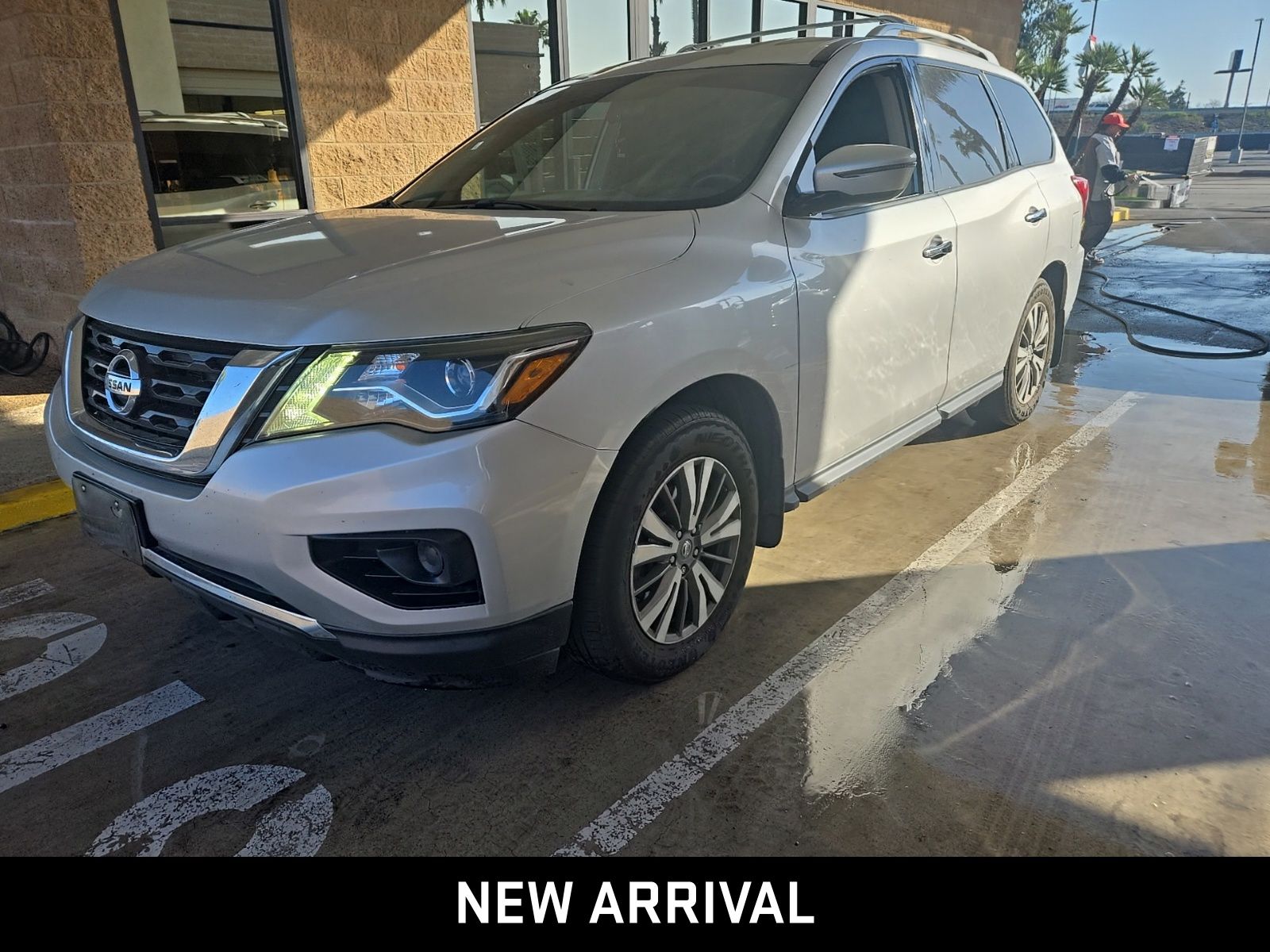 2019 Nissan Pathfinder S FWD