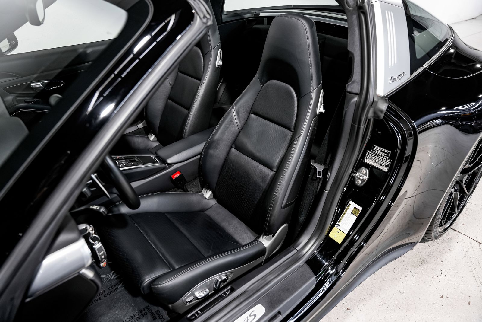 2015 Porsche 911 Targa 4S — photo 20