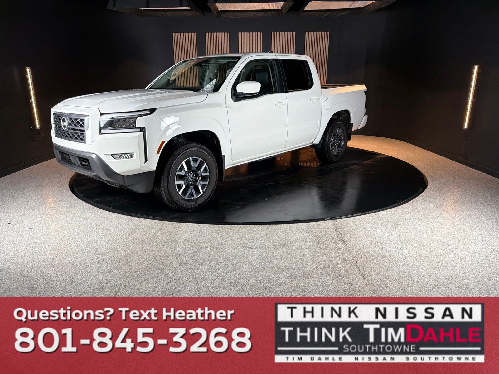 Glacier White 2024 Nissan Frontier SL 4dr Crew Cab 4WD Pickup Truck Four-Wheel Drive 9-Speed Automatic Overdrive