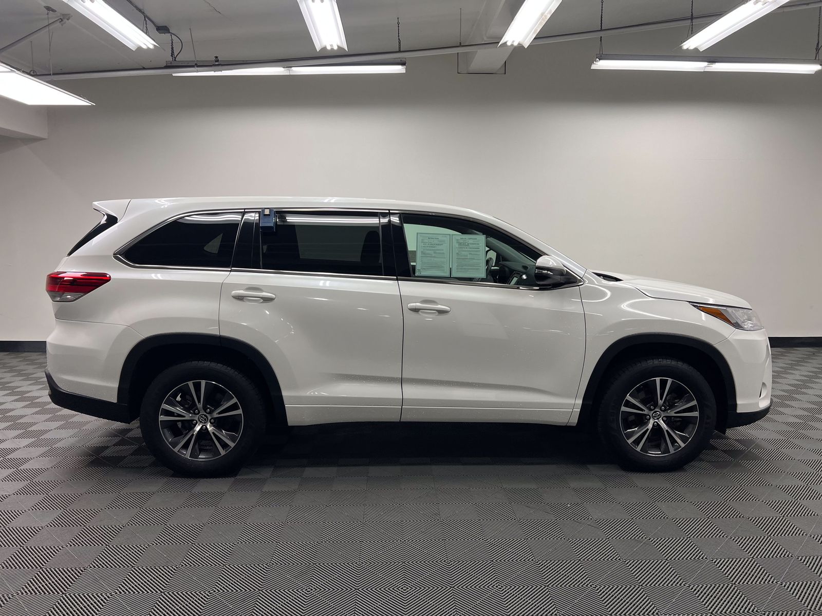 used 2017 Toyota Highlander car, priced at $22,988