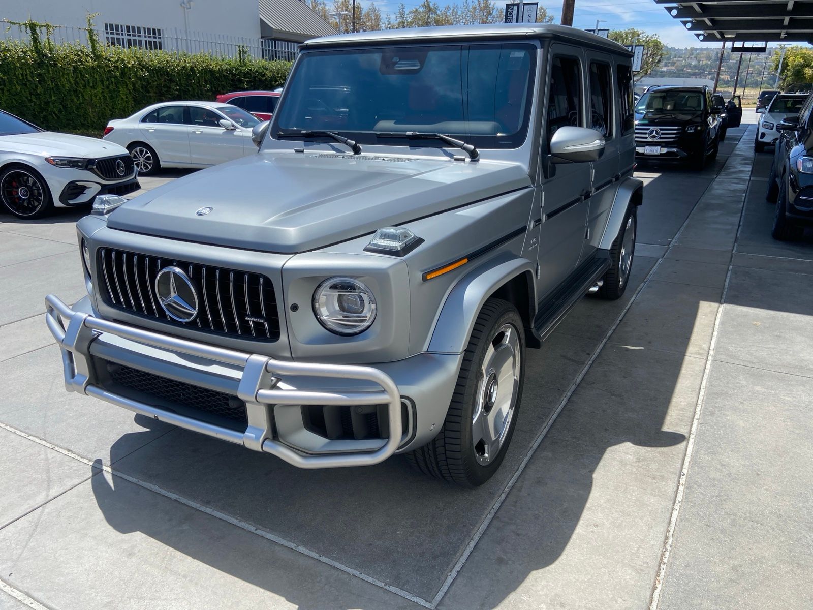 Gray (MANUFAKTUR Platinum Magno) 2026 Mercedes-Benz G-Class SUV / Crossover All-Wheel Drive 9-Speed Automatic