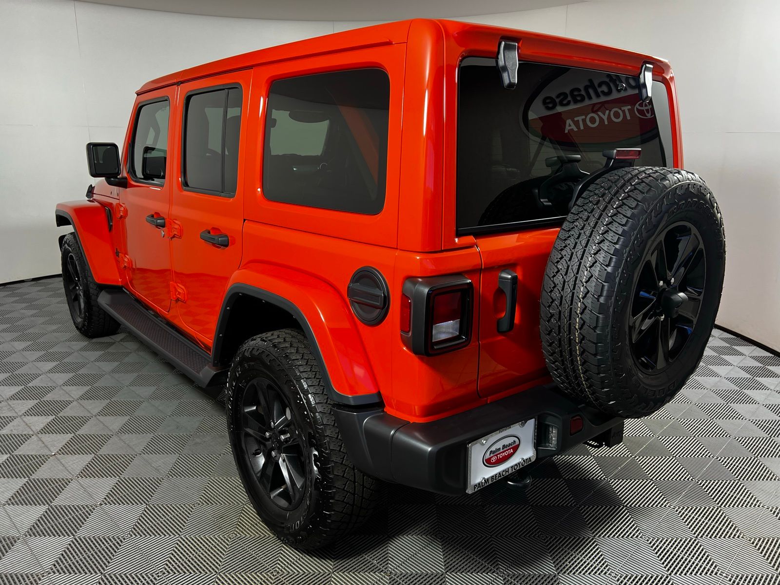 2023 Jeep Wrangler Sahara 7