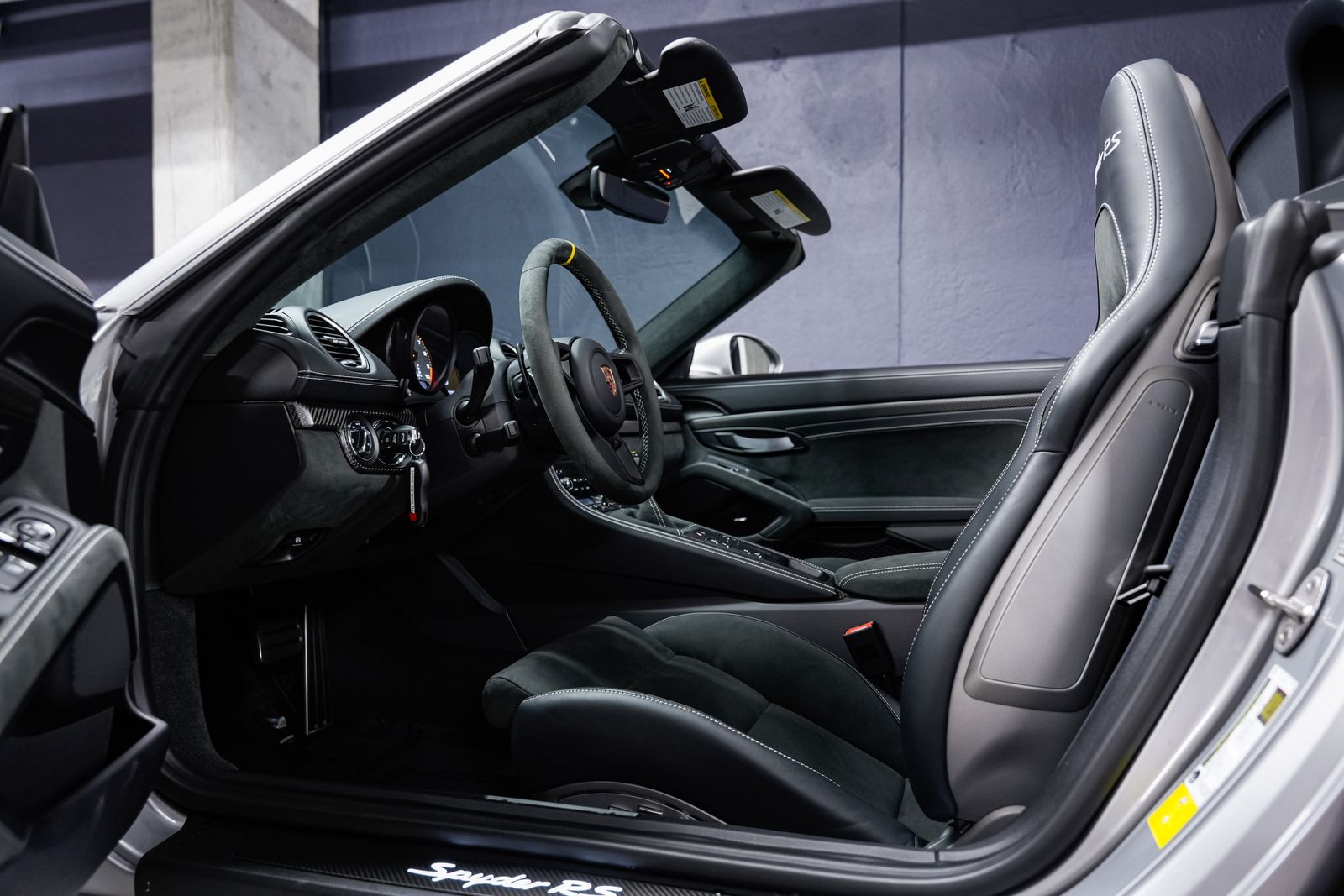 2025 Porsche 718 Spyder RS — photo 18