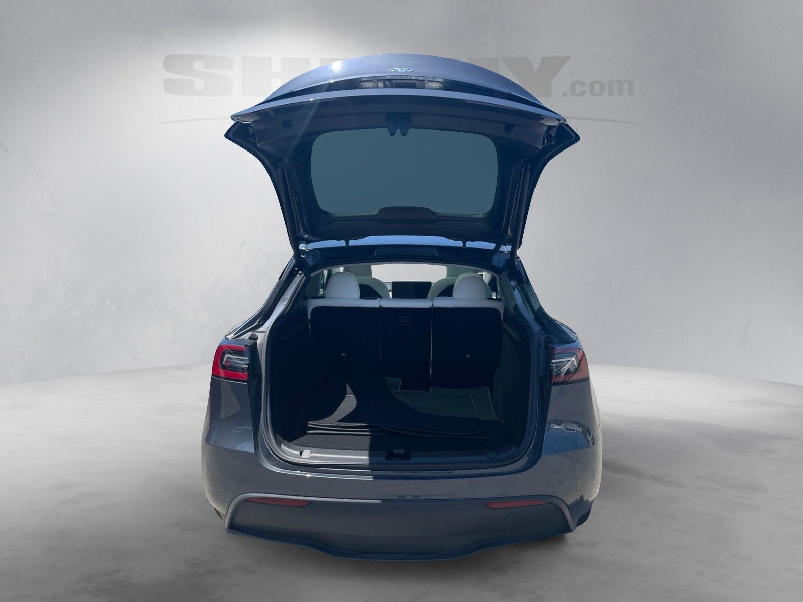 Used 2023 Midnight Silver Metallic Tesla Long Range image 9