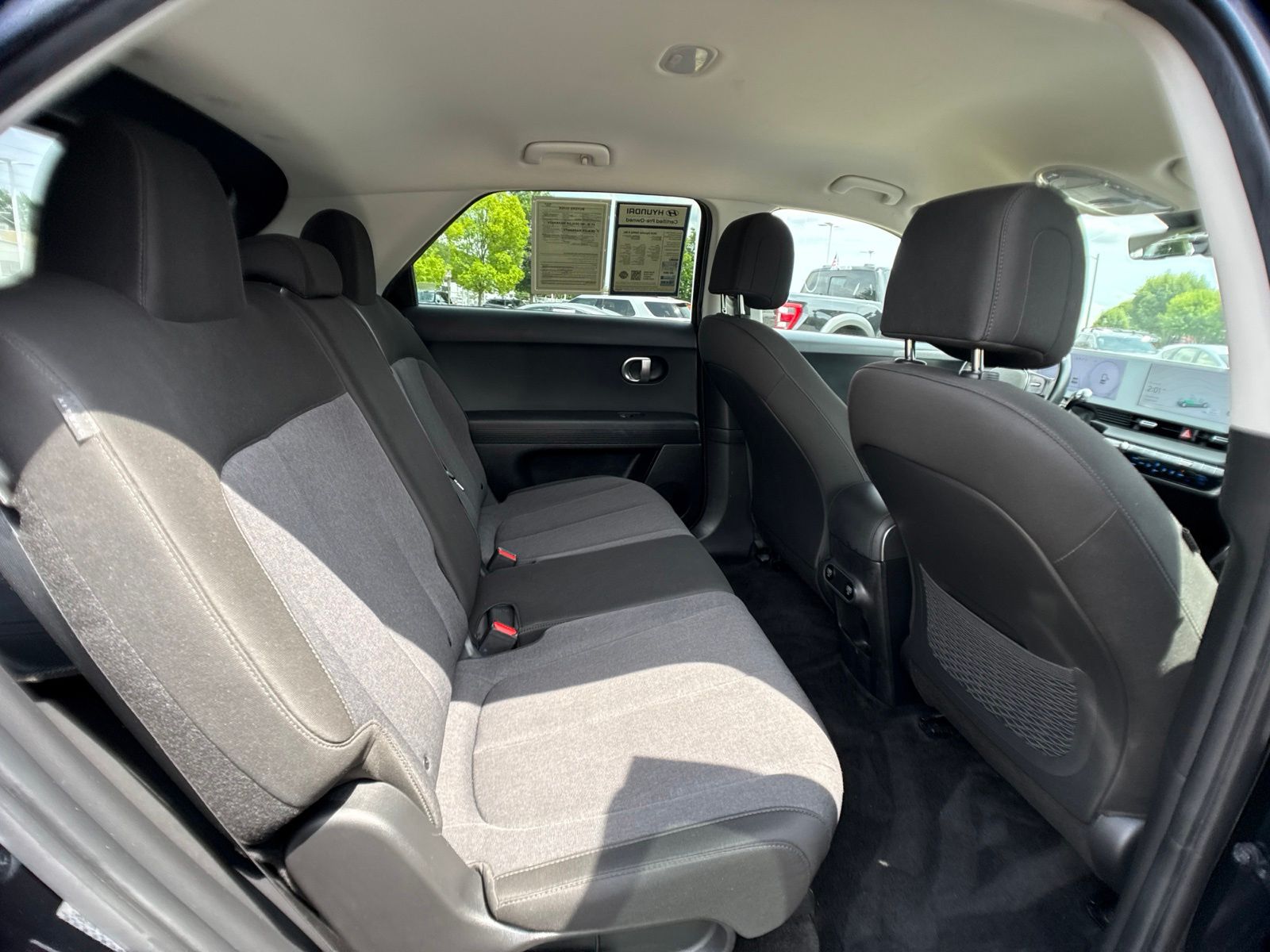 Used 2024 Black Hyundai SEL image 27