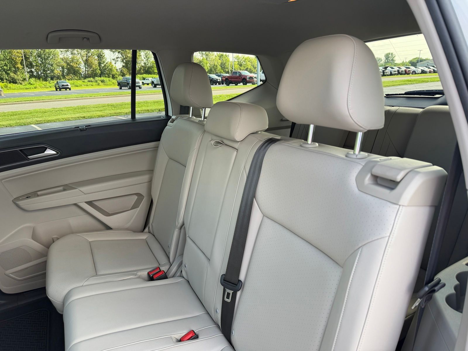 2019 Volkswagen Atlas image 13