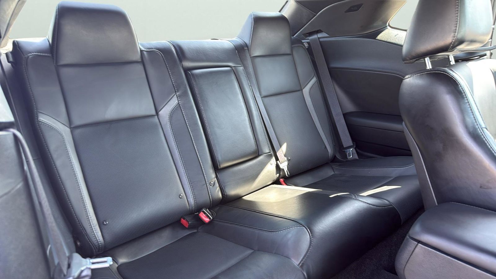 Used Car 2016 Dodge Challenger  Sxt For Sale Under $15,000 In Austin, Texas