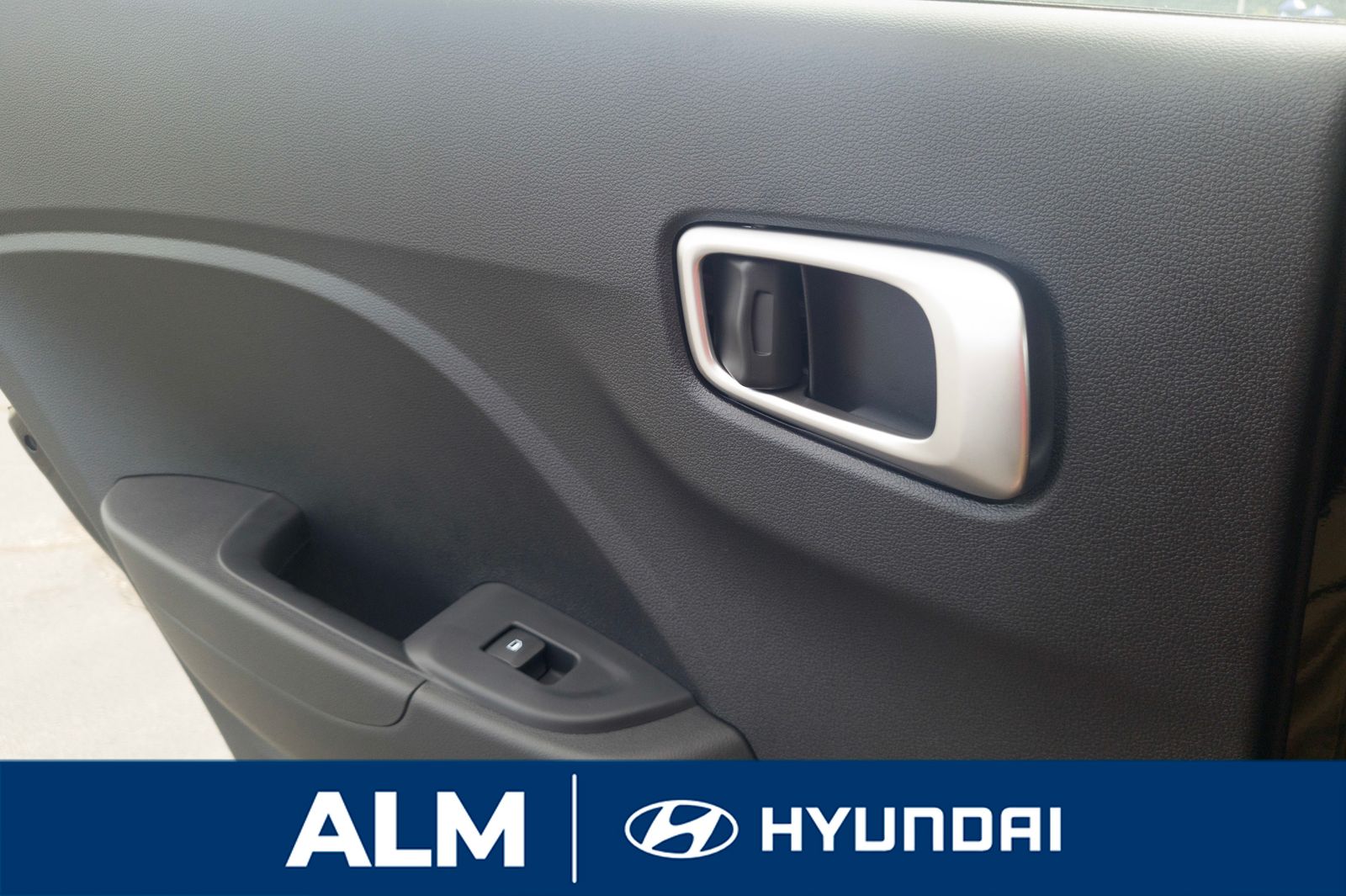 2025 Hyundai Venue SE photo 17