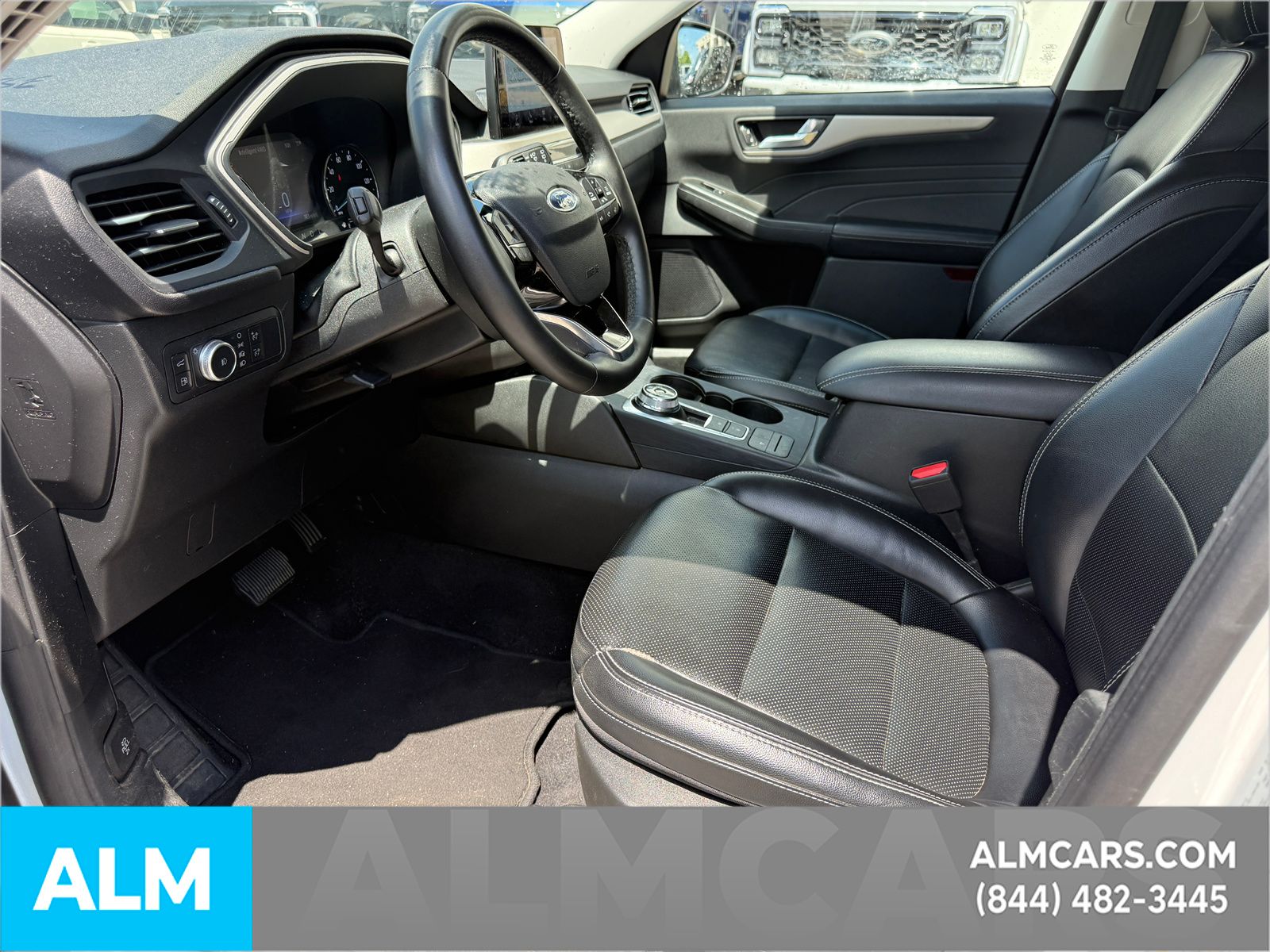Used 2022 Oxford White Ford SEL image 11