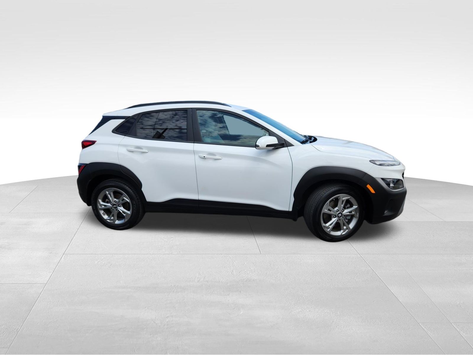 2023 Hyundai Kona SEL 8