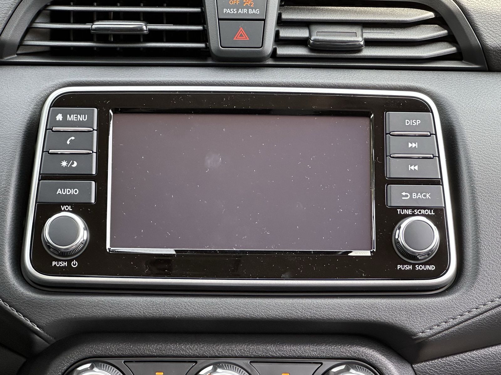 2025 Nissan Versa 1.6 S photo 3