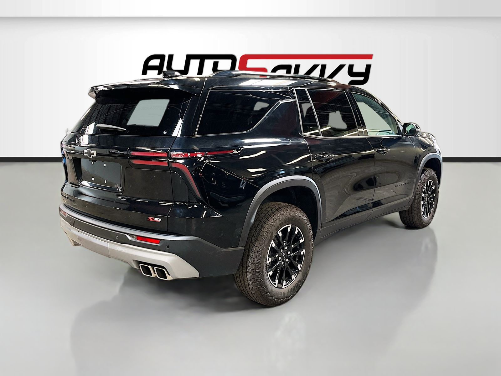 Used 2025 Black Chevrolet Z71 image 7