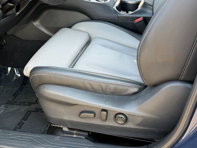 Used 2025 Cosmic Blue Pearl Subaru Limited image 41