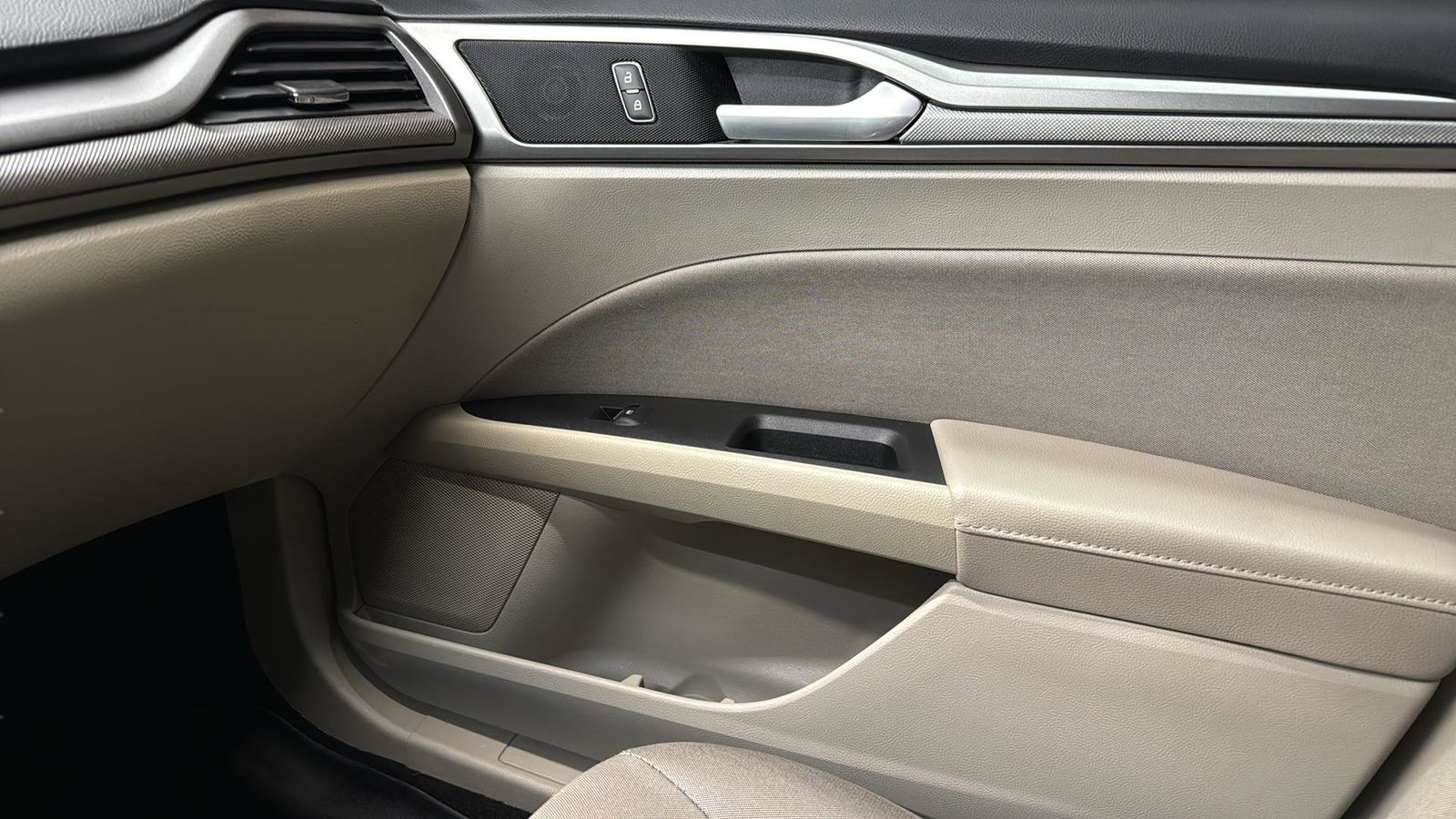 Used Car 2019 Ford Fusion  Se For Sale Under $15,000 In Austin, Texas