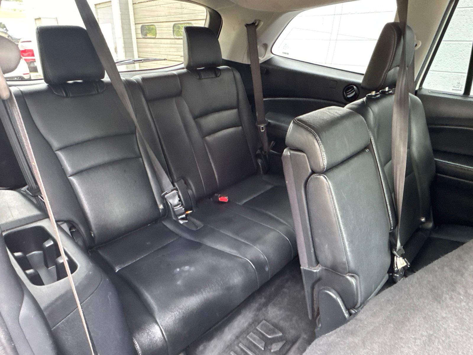 Used 2017 White Diamond Pearl Honda Touring image 27
